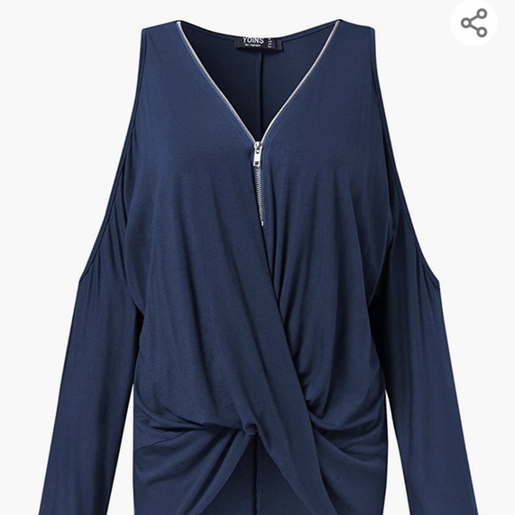 Cold shoulder, long sleeved, zippered front sexy, knit top.  Soft T-shirt fabric - Picture 6 of 9